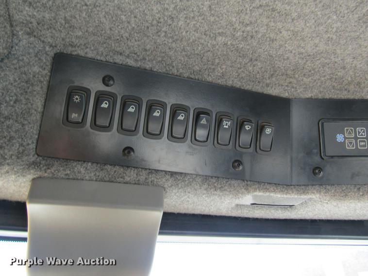 image for item DC4378 2010 Ag-Chem RoGator 1386 dry spreader applicator