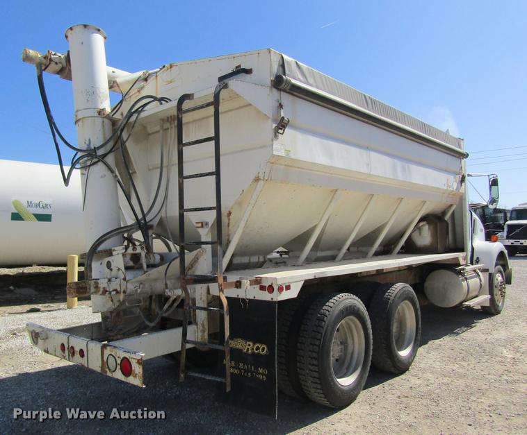 image for item DC4379 1992 Kenworth T800 tender truck