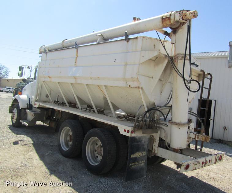 image for item DC4379 1992 Kenworth T800 tender truck