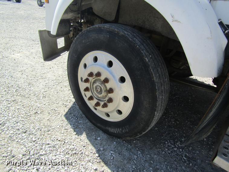 image for item DC4379 1992 Kenworth T800 tender truck