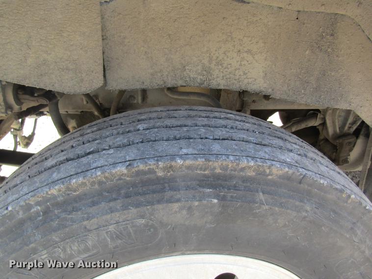 image for item DC4379 1992 Kenworth T800 tender truck