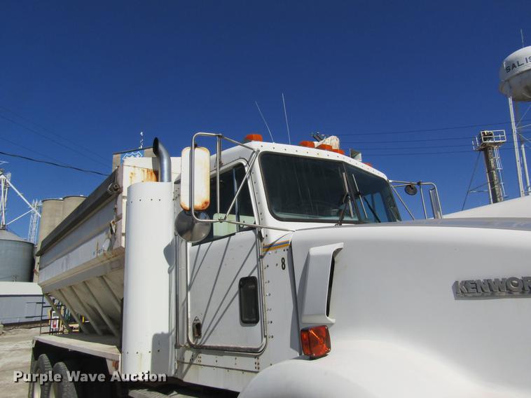 image for item DC4379 1992 Kenworth T800 tender truck