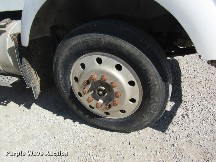 image for item DC4379 1992 Kenworth T800 tender truck