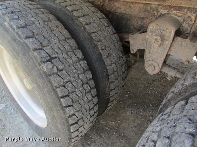 image for item DC4379 1992 Kenworth T800 tender truck