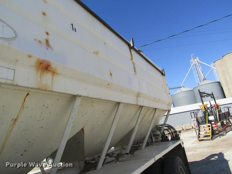 image for item DC4379 1992 Kenworth T800 tender truck