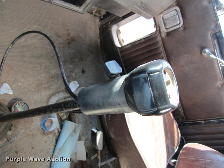 image for item DC4379 1992 Kenworth T800 tender truck