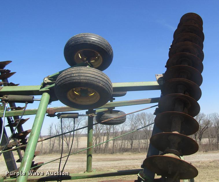 image for item DC4381 John Deere T0331 disk