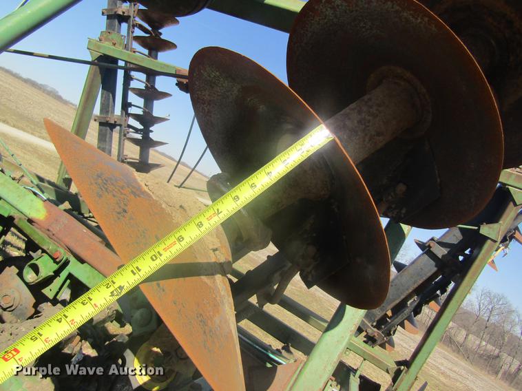 image for item DC4381 John Deere T0331 disk