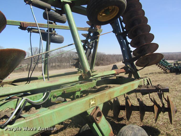 image for item DC4381 John Deere T0331 disk