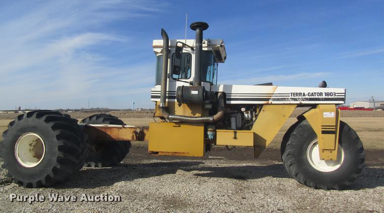 image for item DC4402 1992 Ag-Chem TerraGator 1803 applicator chassis