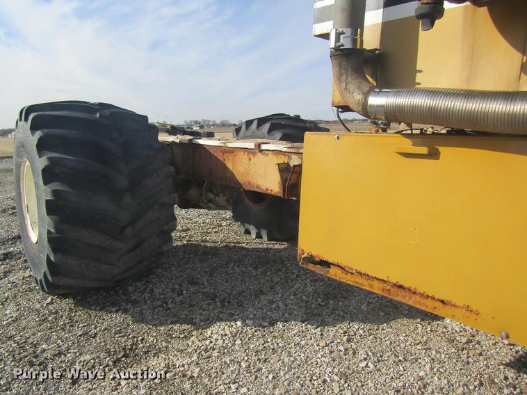image for item DC4402 1992 Ag-Chem TerraGator 1803 applicator chassis
