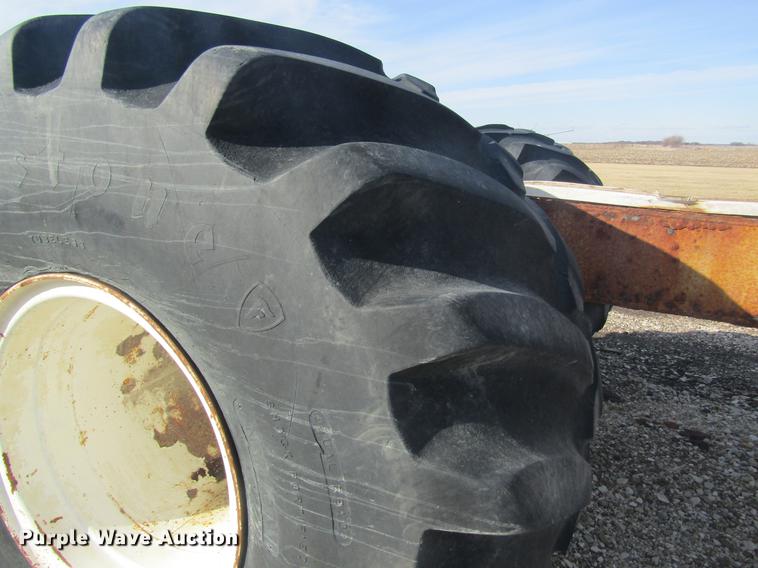 image for item DC4402 1992 Ag-Chem TerraGator 1803 applicator chassis