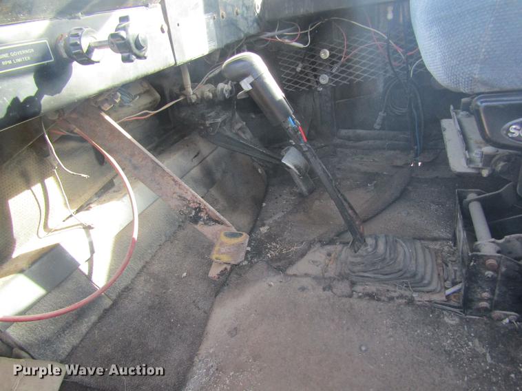 image for item DC4402 1992 Ag-Chem TerraGator 1803 applicator chassis