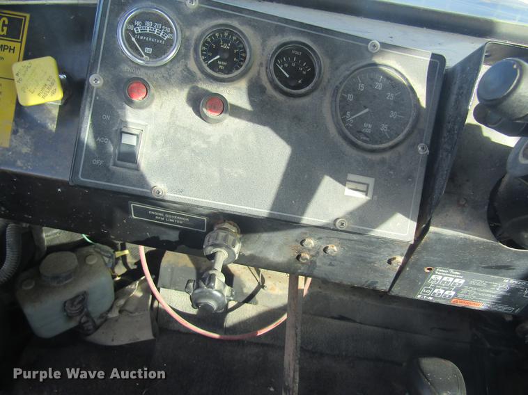 image for item DC4402 1992 Ag-Chem TerraGator 1803 applicator chassis