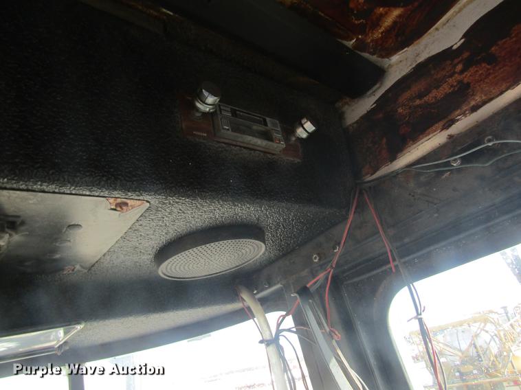 image for item DC4402 1992 Ag-Chem TerraGator 1803 applicator chassis