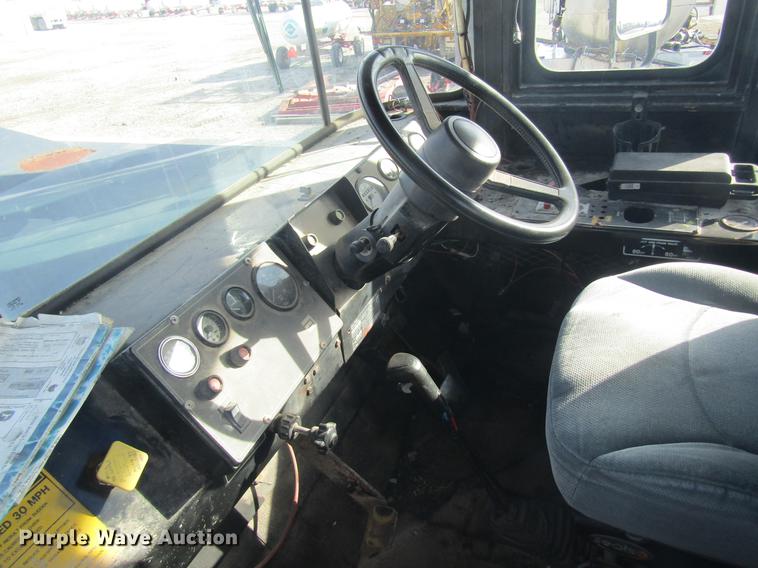 image for item DC4402 1992 Ag-Chem TerraGator 1803 applicator chassis