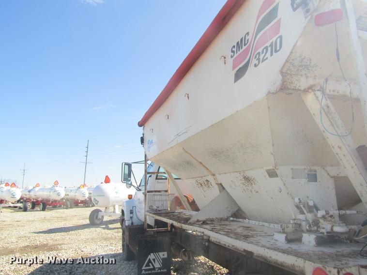 image for item DC4403 1995 Chevrolet Kodiak feed mixer truck