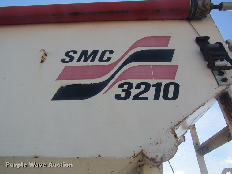 image for item DC4403 1995 Chevrolet Kodiak feed mixer truck