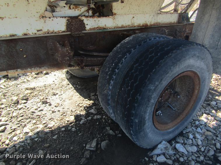 image for item DC4403 1995 Chevrolet Kodiak feed mixer truck