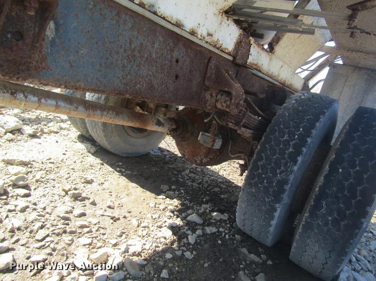 image for item DC4403 1995 Chevrolet Kodiak feed mixer truck