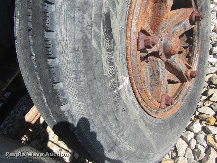 image for item DC4403 1995 Chevrolet Kodiak feed mixer truck