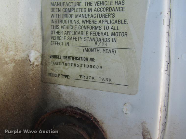 image for item DC4403 1995 Chevrolet Kodiak feed mixer truck