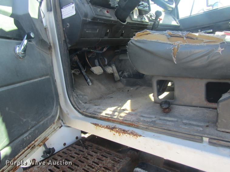 image for item DC4403 1995 Chevrolet Kodiak feed mixer truck