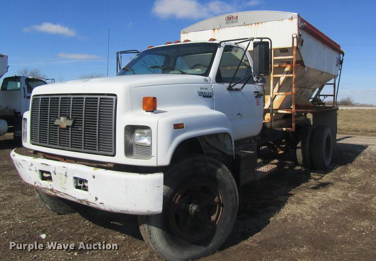 image for item DC4404 1995 Chevrolet Kodiak feed mixer truck