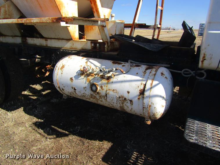 image for item DC4404 1995 Chevrolet Kodiak feed mixer truck