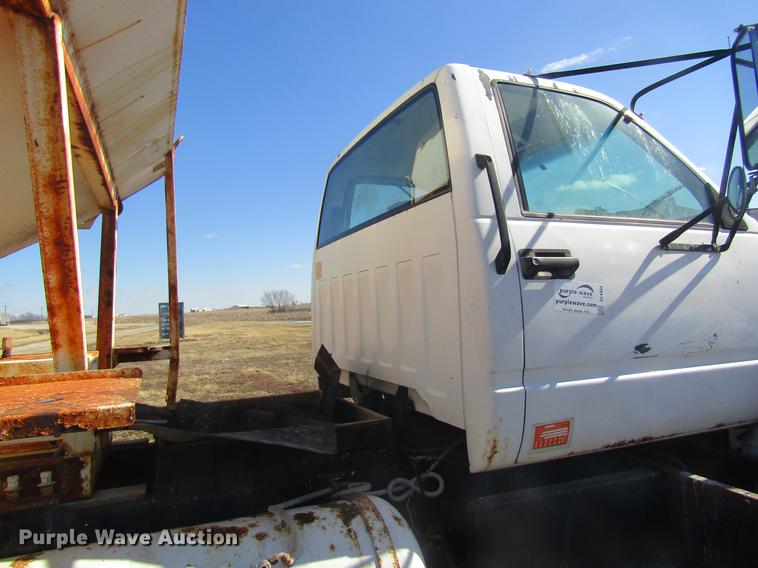 image for item DC4404 1995 Chevrolet Kodiak feed mixer truck