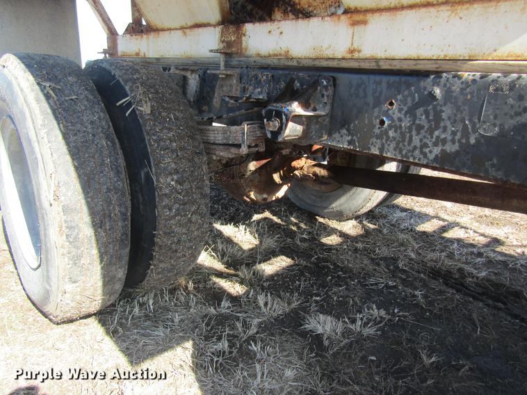 image for item DC4404 1995 Chevrolet Kodiak feed mixer truck