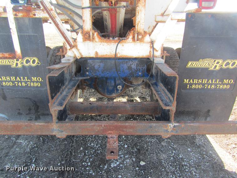 image for item DC4404 1995 Chevrolet Kodiak feed mixer truck