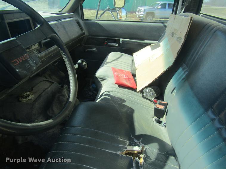 image for item DC4404 1995 Chevrolet Kodiak feed mixer truck