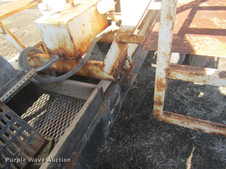 image for item DC4404 1995 Chevrolet Kodiak feed mixer truck