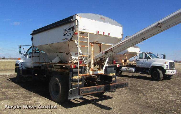 image for item DC4405 1995 Chevrolet Kodiak feed mixer truck