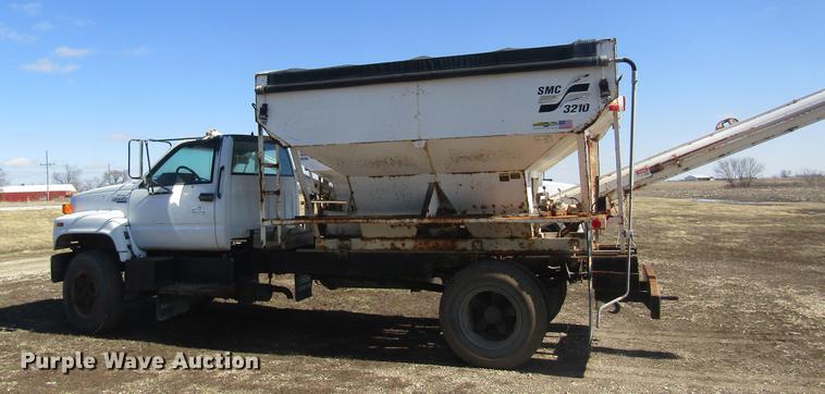 image for item DC4405 1995 Chevrolet Kodiak feed mixer truck