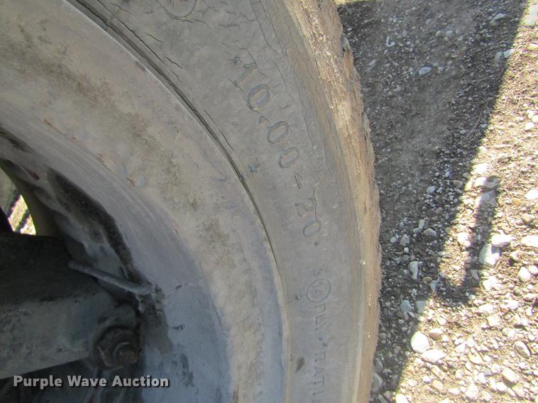 image for item DC4405 1995 Chevrolet Kodiak feed mixer truck