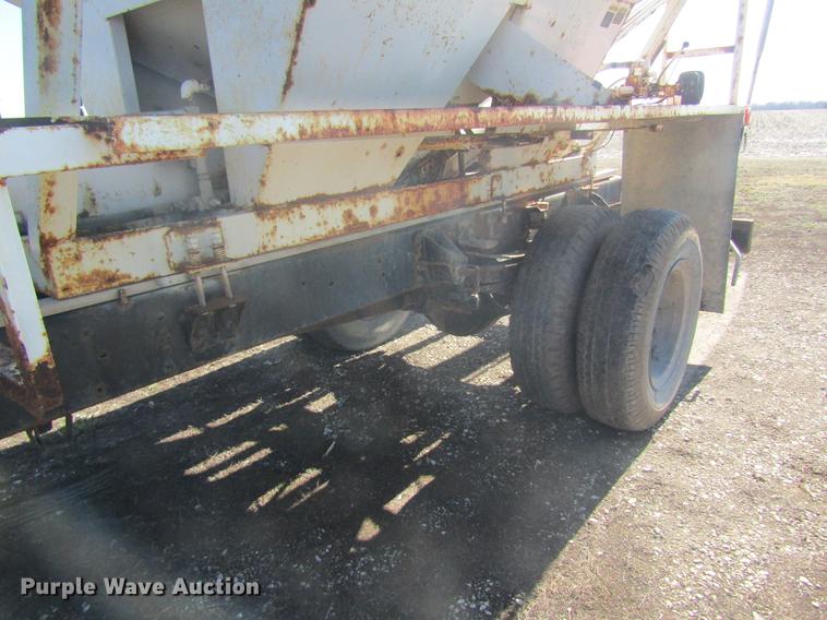 image for item DC4405 1995 Chevrolet Kodiak feed mixer truck