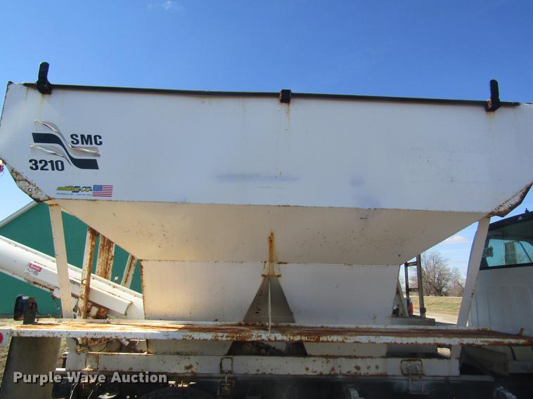 image for item DC4405 1995 Chevrolet Kodiak feed mixer truck