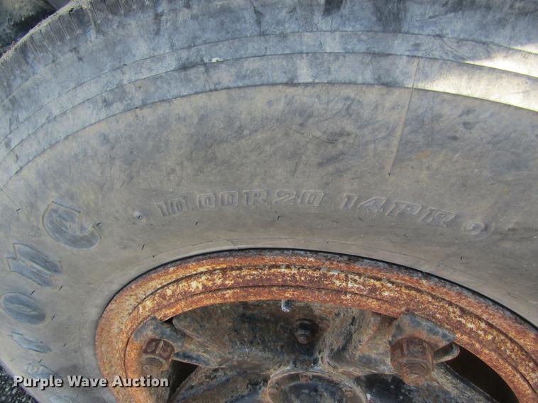 image for item DC4405 1995 Chevrolet Kodiak feed mixer truck