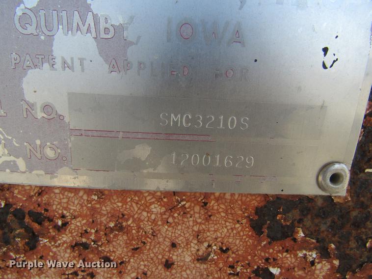 image for item DC4407 1985 International 1954 feed mixer truck