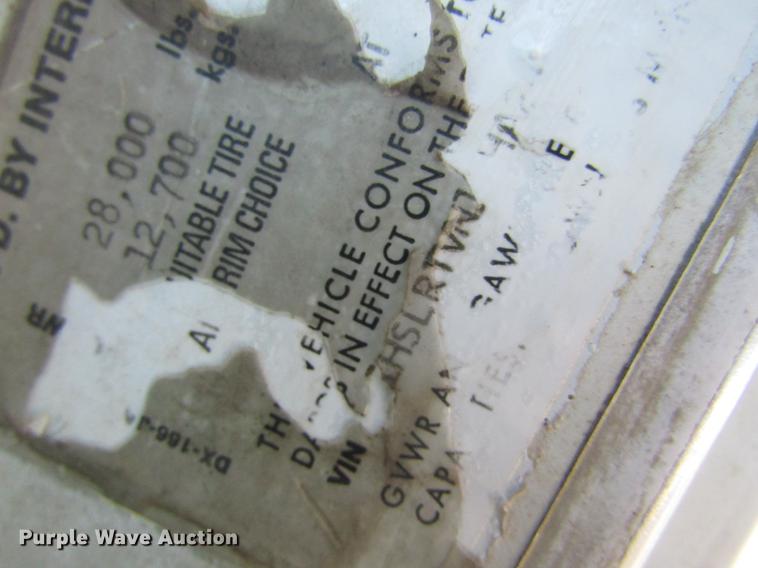 image for item DC4408 1985 International 1955 feed mixer truck