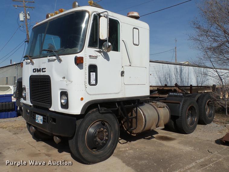 image for item DC5582 1978 GMC Astro 95 semi truck