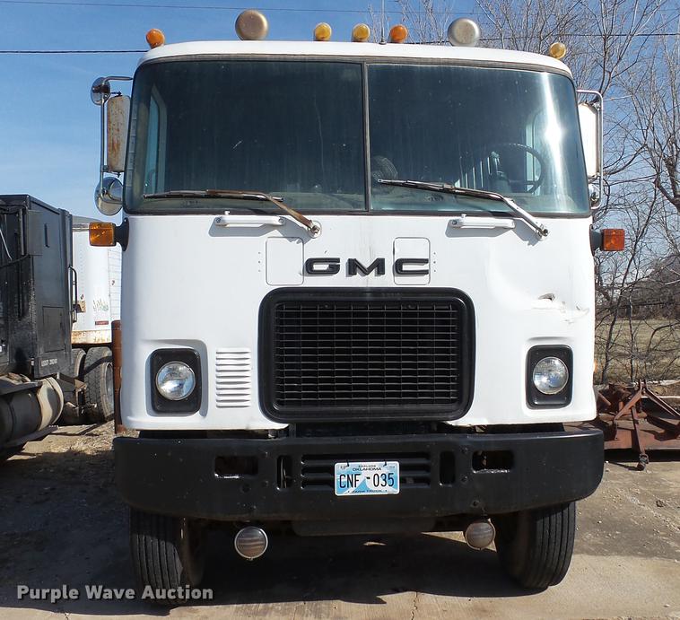 image for item DC5582 1978 GMC Astro 95 semi truck