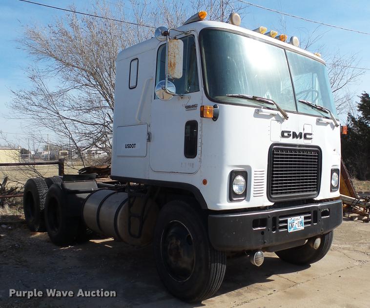 image for item DC5582 1978 GMC Astro 95 semi truck