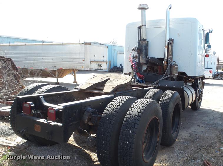 image for item DC5582 1978 GMC Astro 95 semi truck