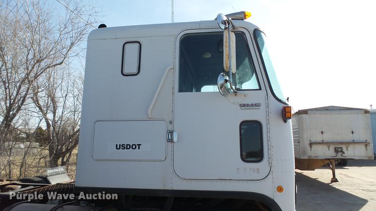 image for item DC5582 1978 GMC Astro 95 semi truck