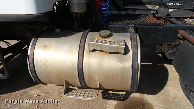 image for item DC5582 1978 GMC Astro 95 semi truck