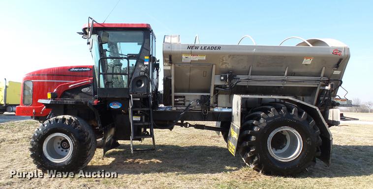 image for item DC5587 2006 Miller Atlas 3004 dry spreader applicator