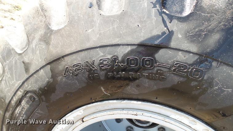 image for item DC5587 2006 Miller Atlas 3004 dry spreader applicator